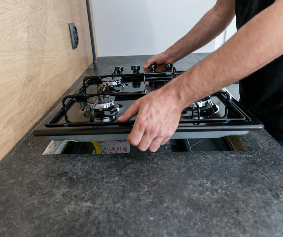 Gas pipe and connection service in Thane